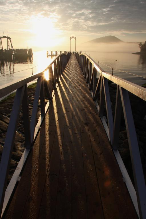 Galiano Oceanfront Inn & Spa Sturdies Bay Kültér fotó