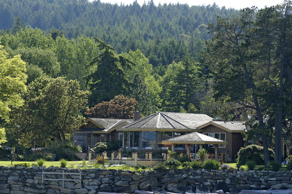 Galiano Oceanfront Inn & Spa Sturdies Bay Kültér fotó